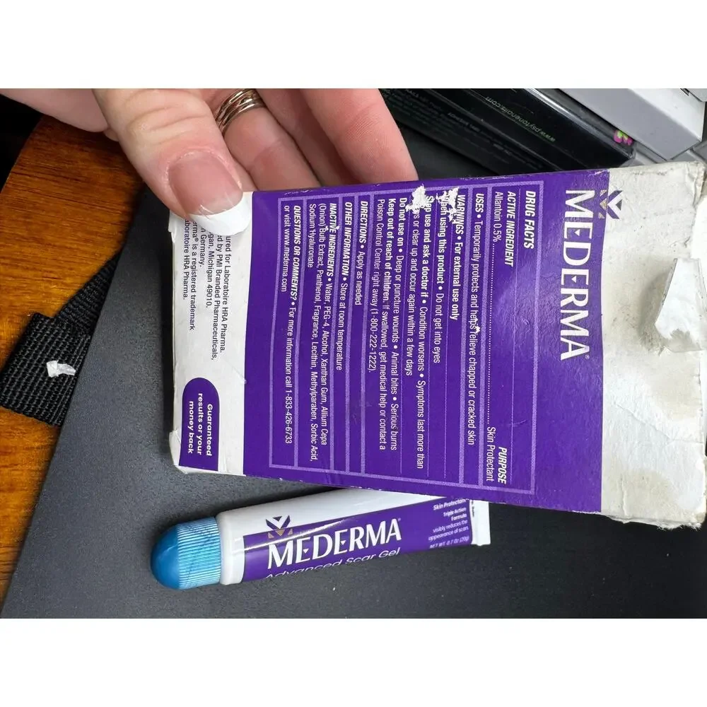 Moderna nwt damaged